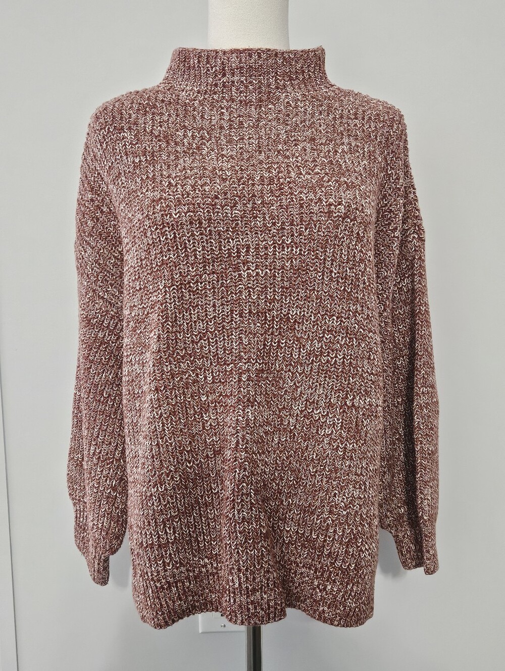 Cupcakes & Cashmere Size L Cotton Maroon Rib Knit Womens Long-Sleeveled Sweater